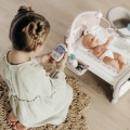 SMOBY ELEKTRONICZNY KĄCIK OPIEKUNKI Z LALKĄ 220375