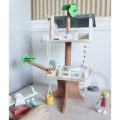 CLASSIC WORLD DREWNIANY DOMEK NA DRZEWIE DLA LALEK 31EL. CW50566