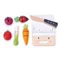 TENDER LEAF TOYS DREWNIANA DESKA DO KROJENIA Z WARZYWAMI TL8274